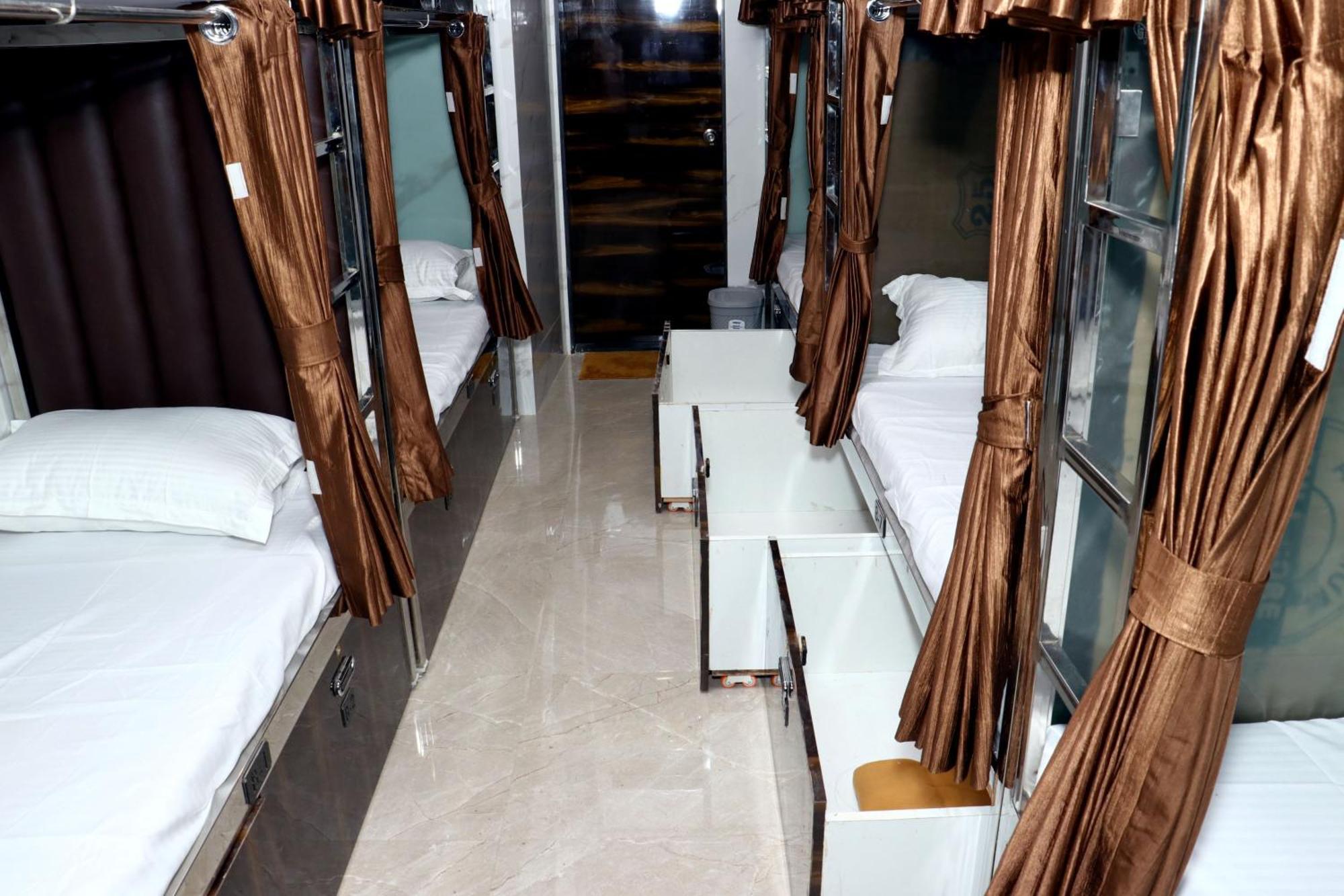 Hotel Comfy Inn Bombay Esterno foto